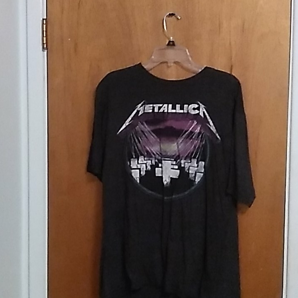 Metallica Master of Puppets shirt Hot Topic 2016